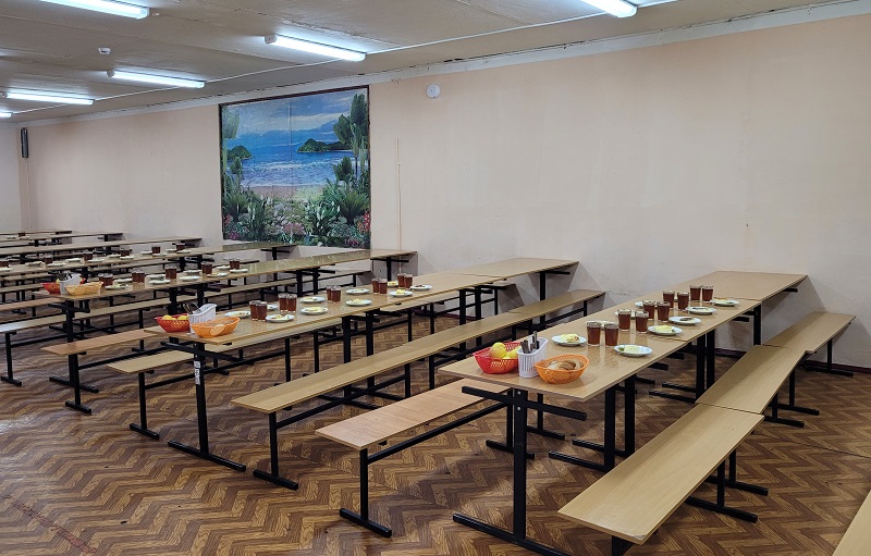 Столовая в основном здании
